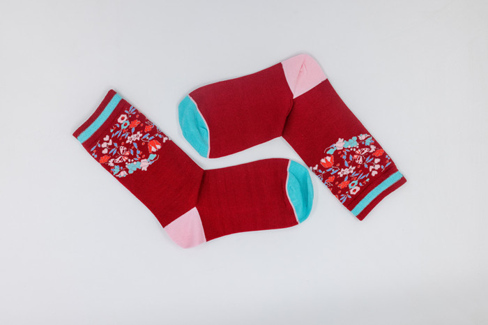 جوراب های ضد باکتری پنبه ای خوش بو کننده OEM برای بهار تابستان